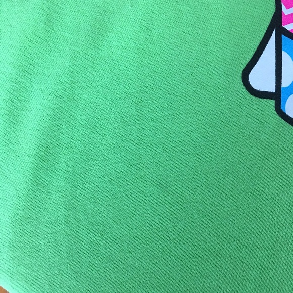 The Lake is my Happy Place t-shirt Med. GUC - Picture 6 of 7